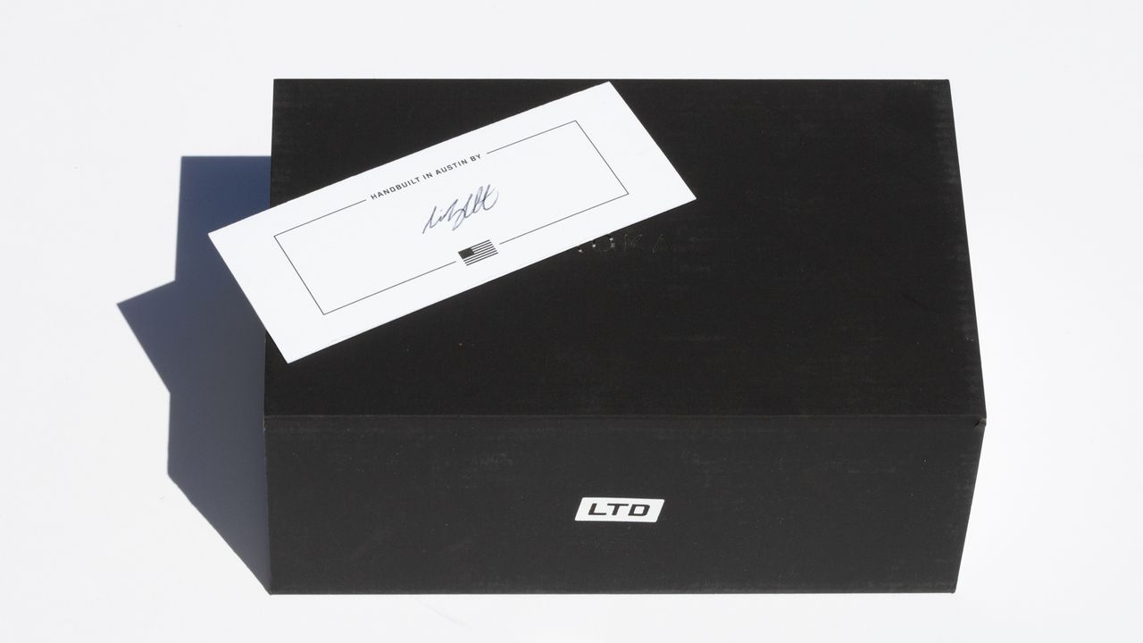 Roka CP-1x box with signed builder card