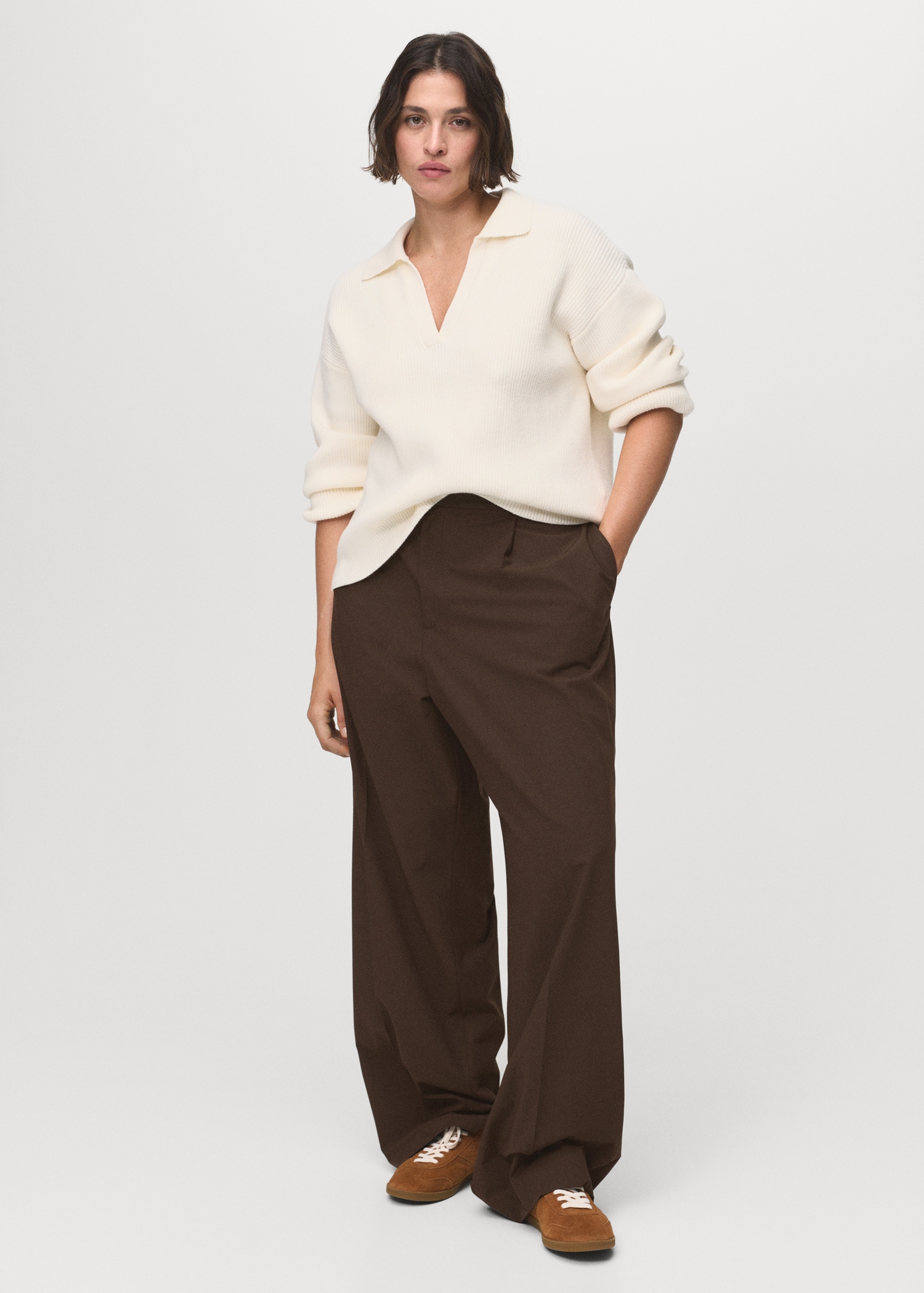 Low-Rise Wide-Leg Trousers - Women | Mango United Kingdom