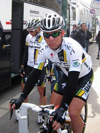 Mark Cavendish was serious but relaxed at the start in Milan.