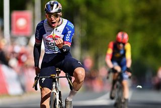 Amstel Gold Race: Remco Evenepoel takes resounding victory over Mattias Skjelmose in tense two-man rematch