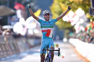 Vincenzo Nibali (Astana) wins Il Lombardia