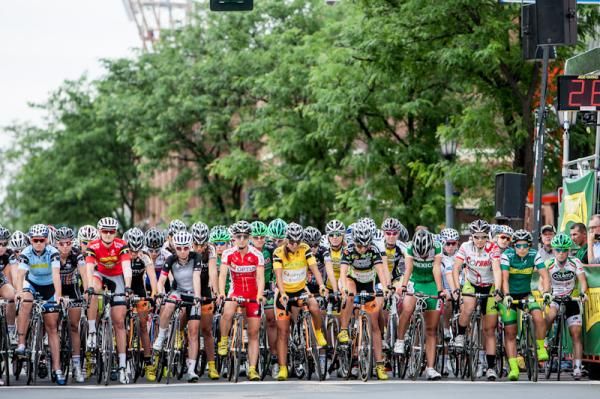 The women get ready for the start.