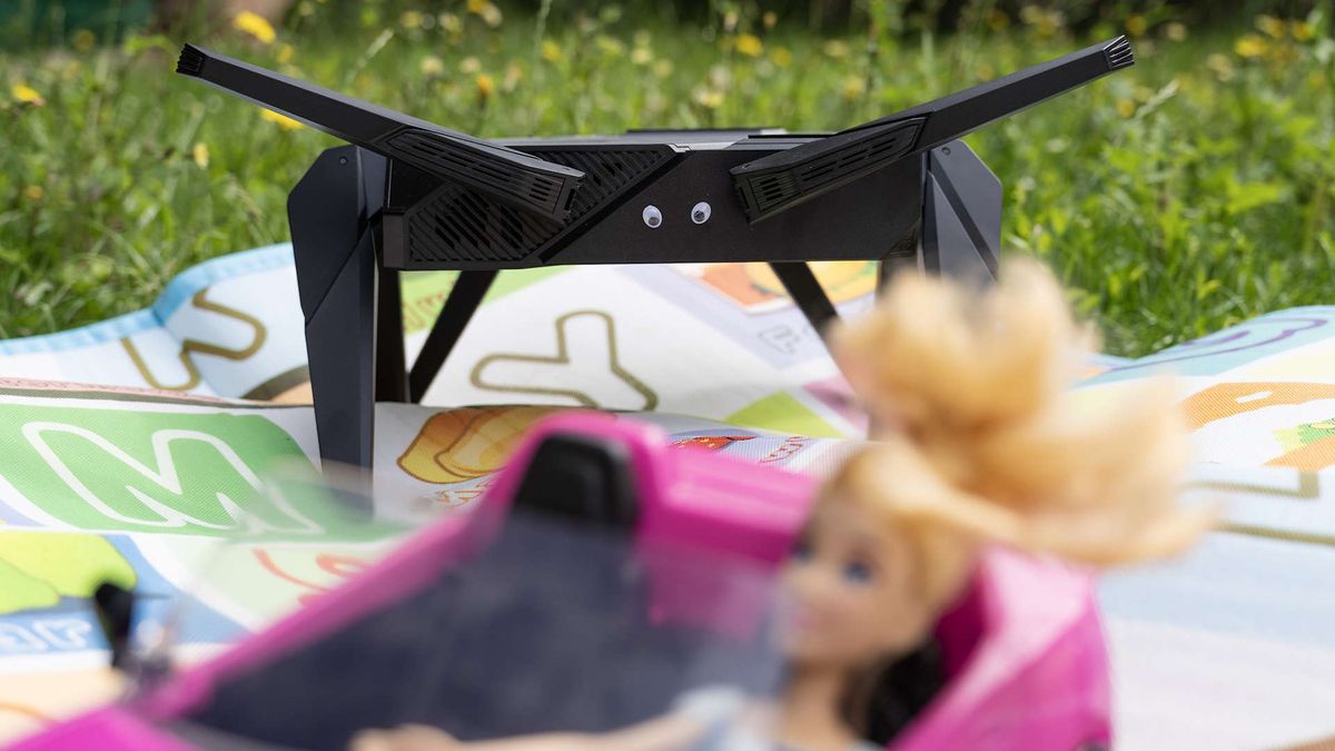 Asus ROG Rapture GT-AXE16000 router review | PC Gamer