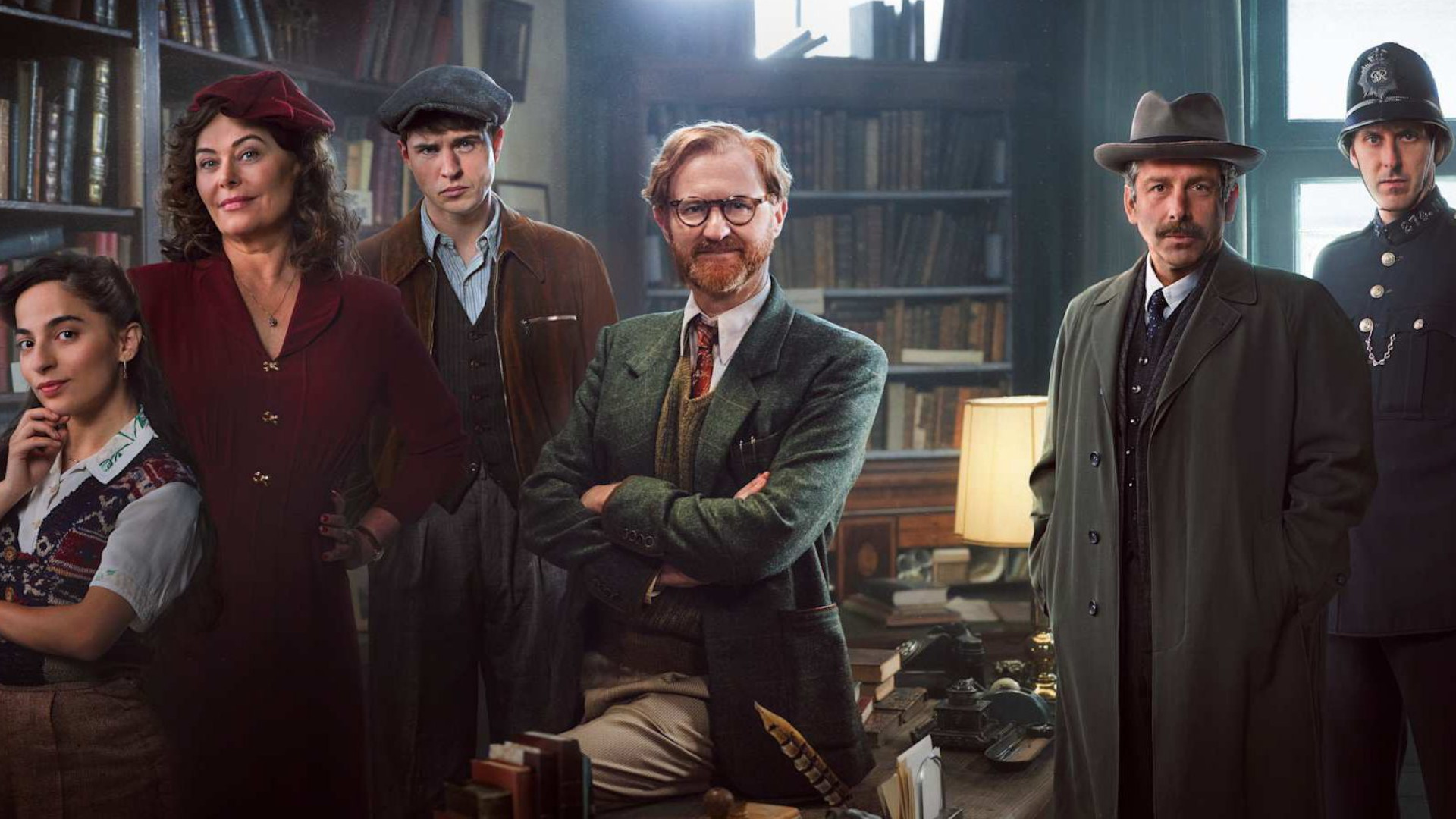 Mark Gatiss and the cast of "Bookish"