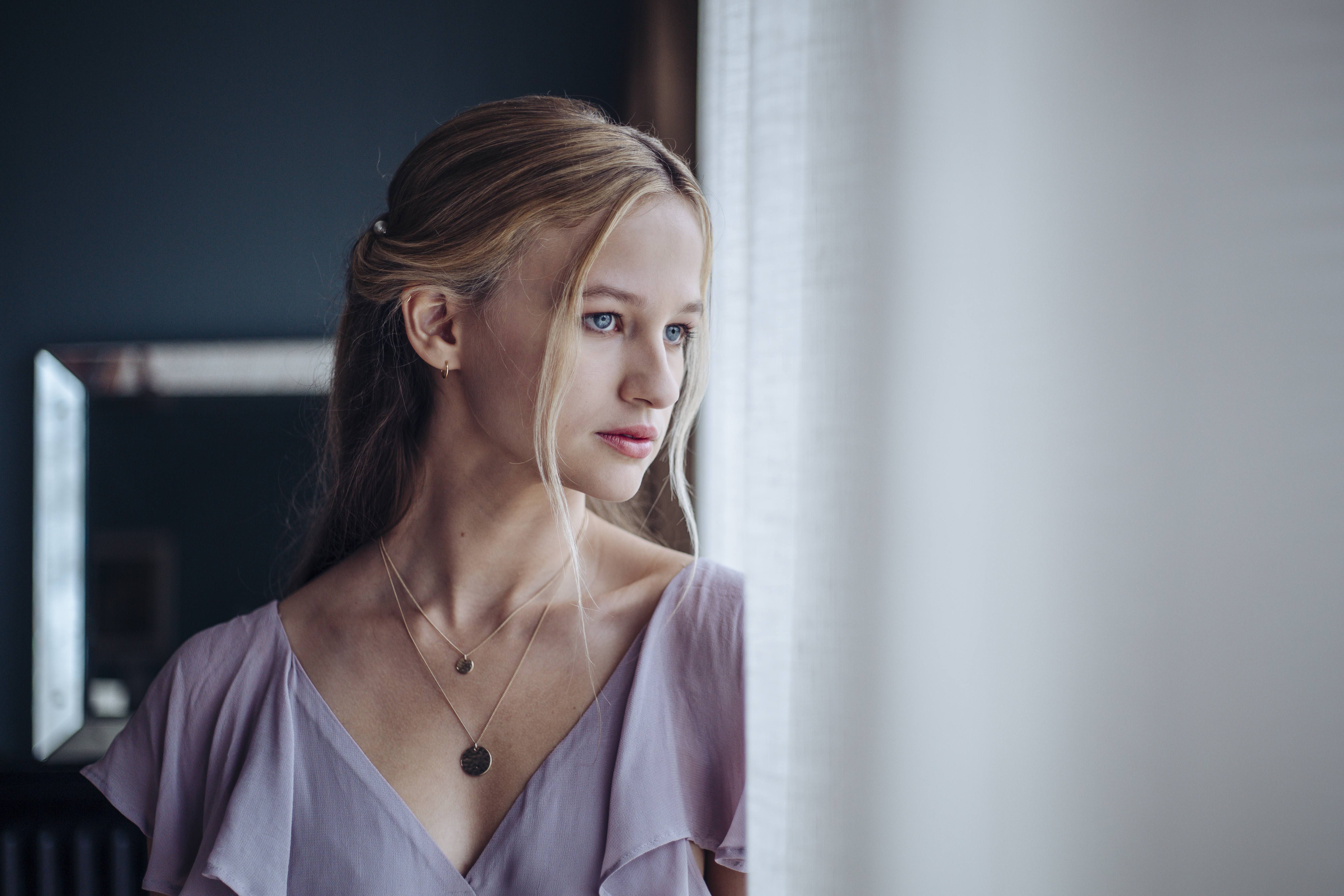 TV tonight Bianca Mimica played by Issy Knopfler.