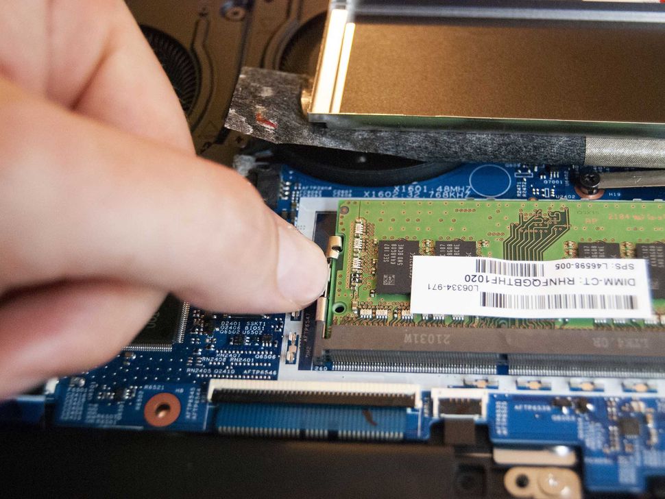 How To Upgrade And Install RAM In A Laptop | Windows Central