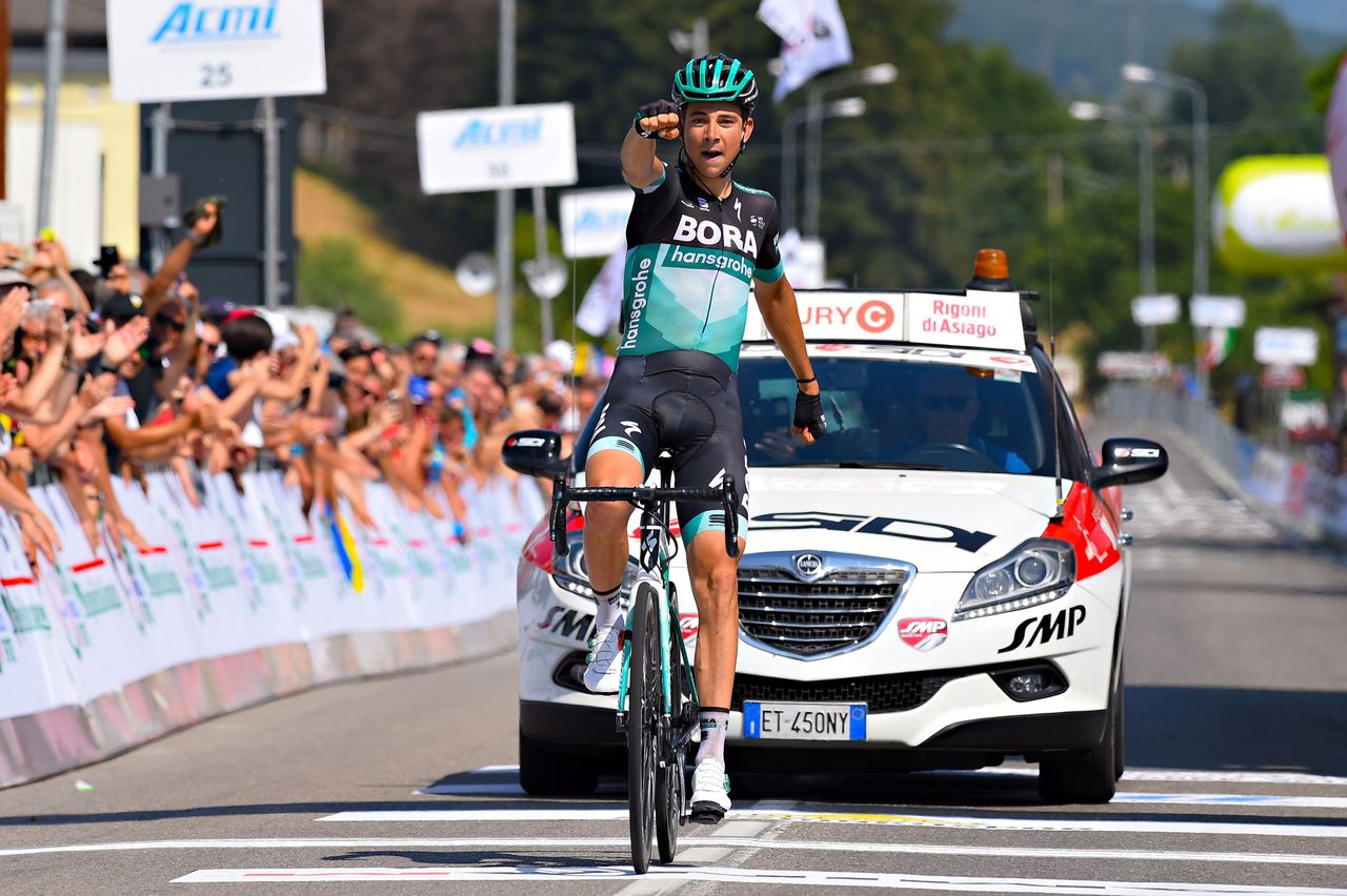 Davide Formolo celebrates his win