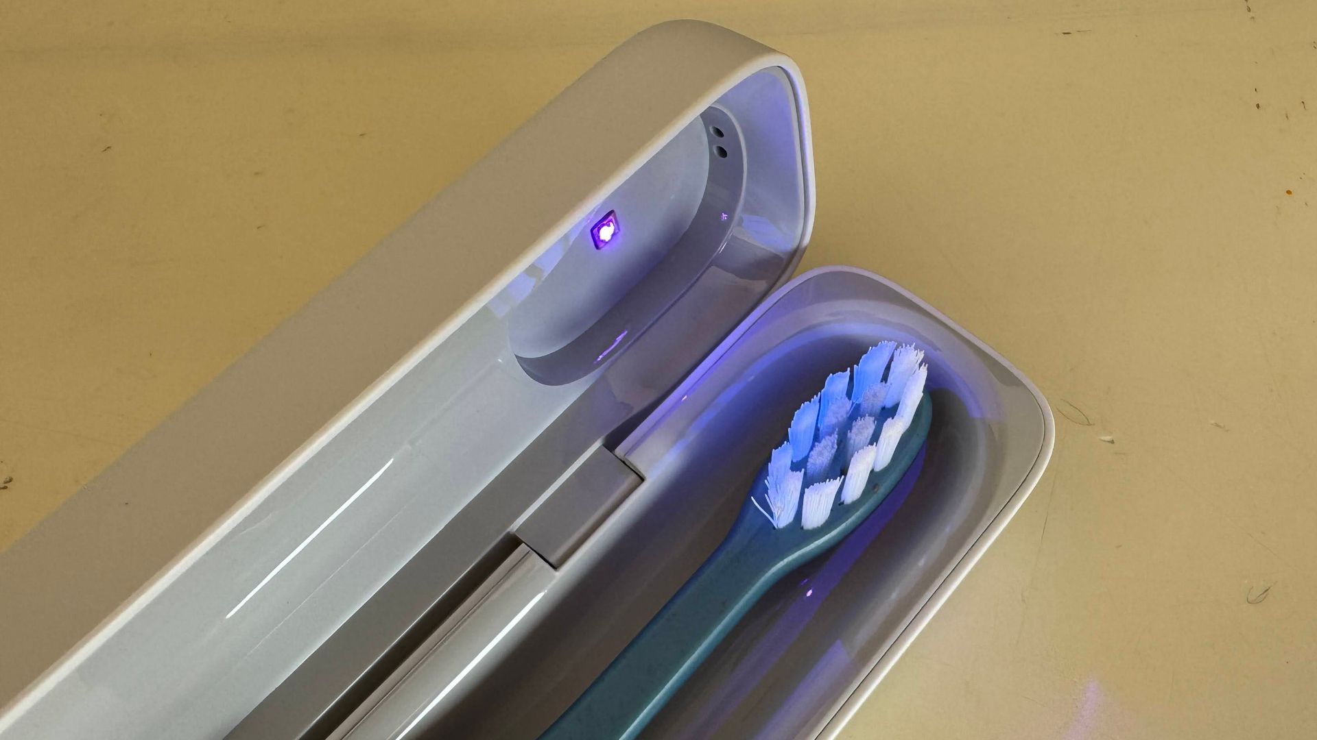 Sikat Gigi Elektrik Suri 2.0 Sonic yang fantastis telah jatuh ke harga terendah sejak Black Friday