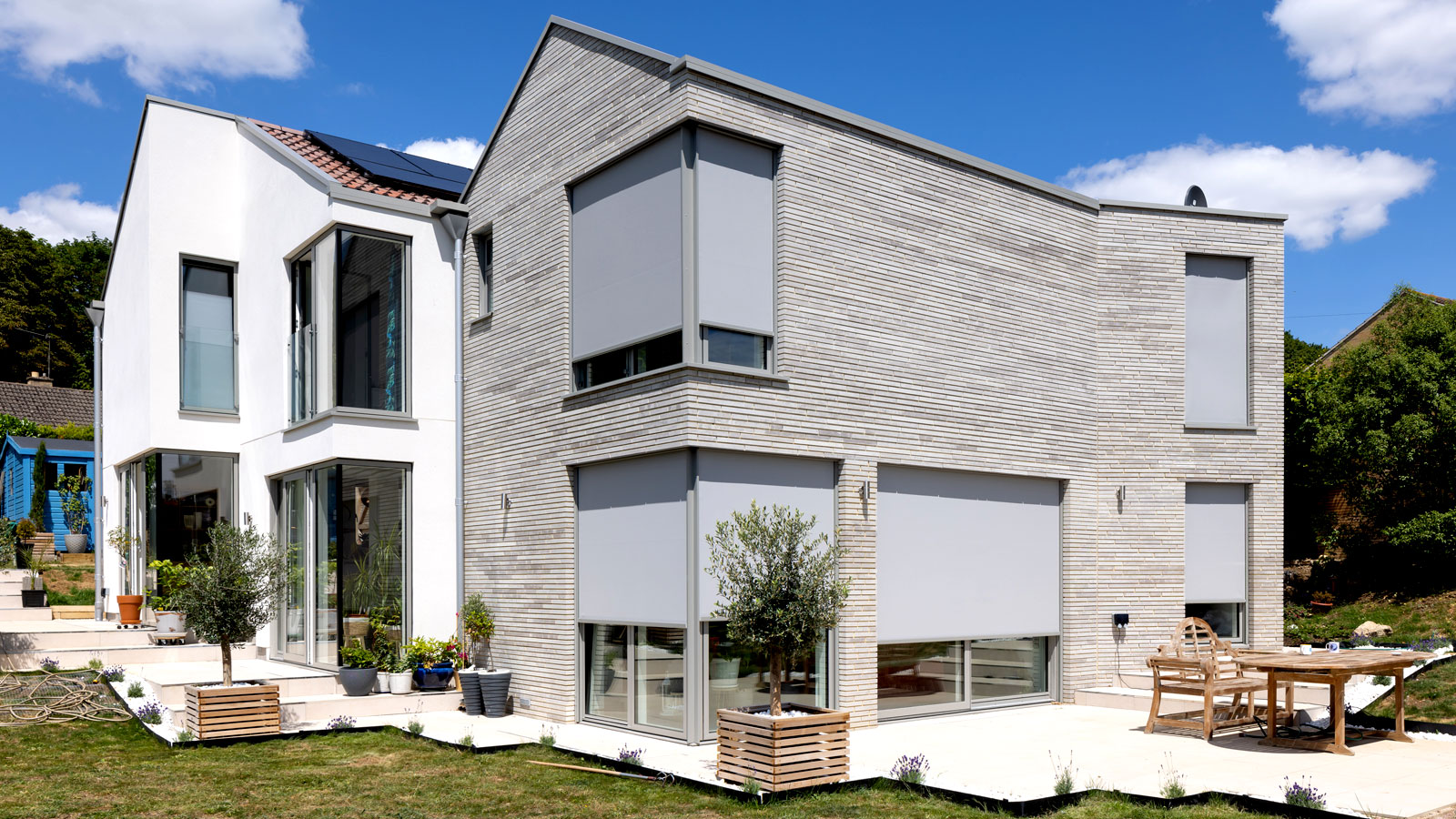 Lorraine Dooley&#039;s contemporary Somerset home with grey Kensington Blinds 