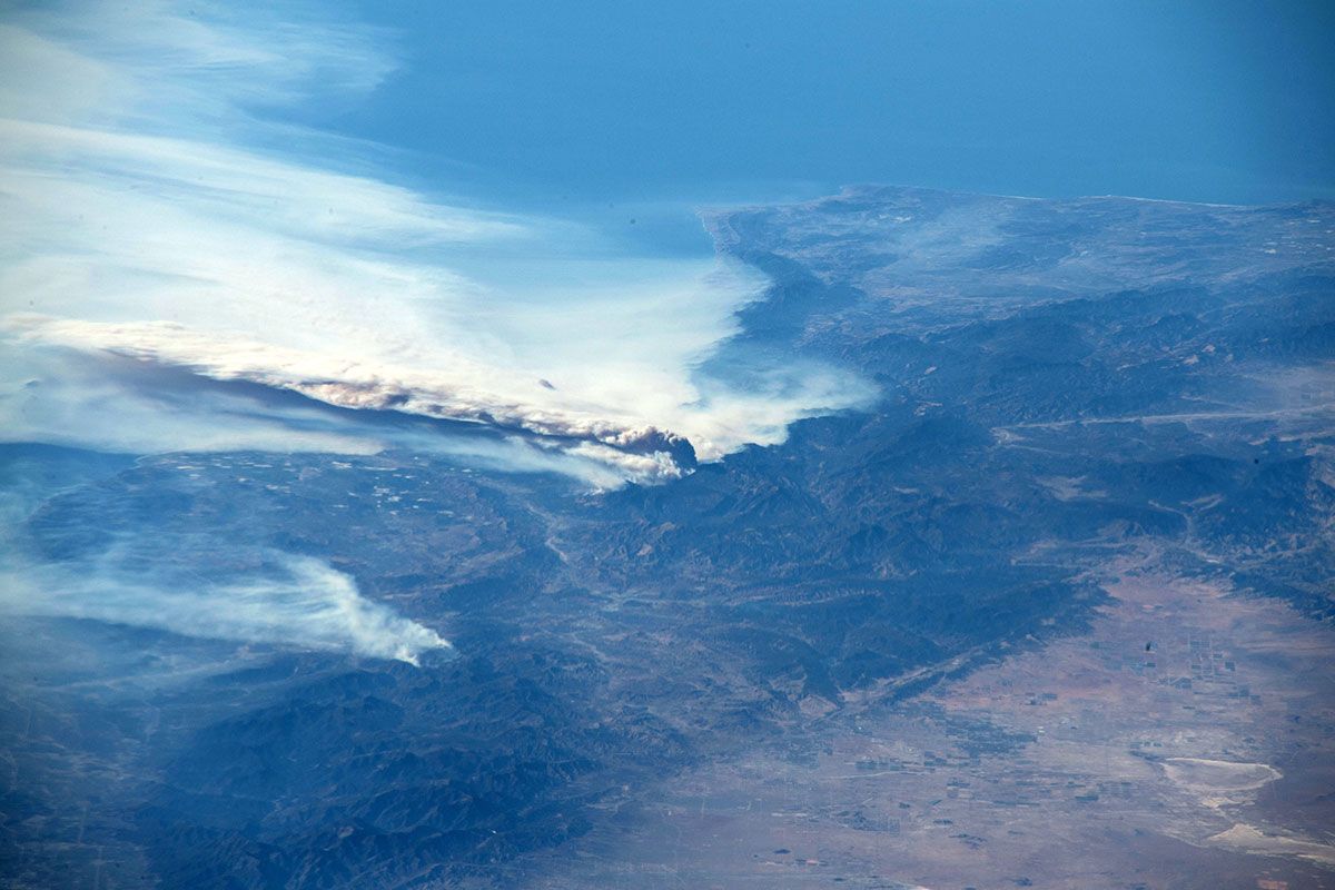 In Photos: The Southern California Wildfires of 2017 Seen from Space ...
