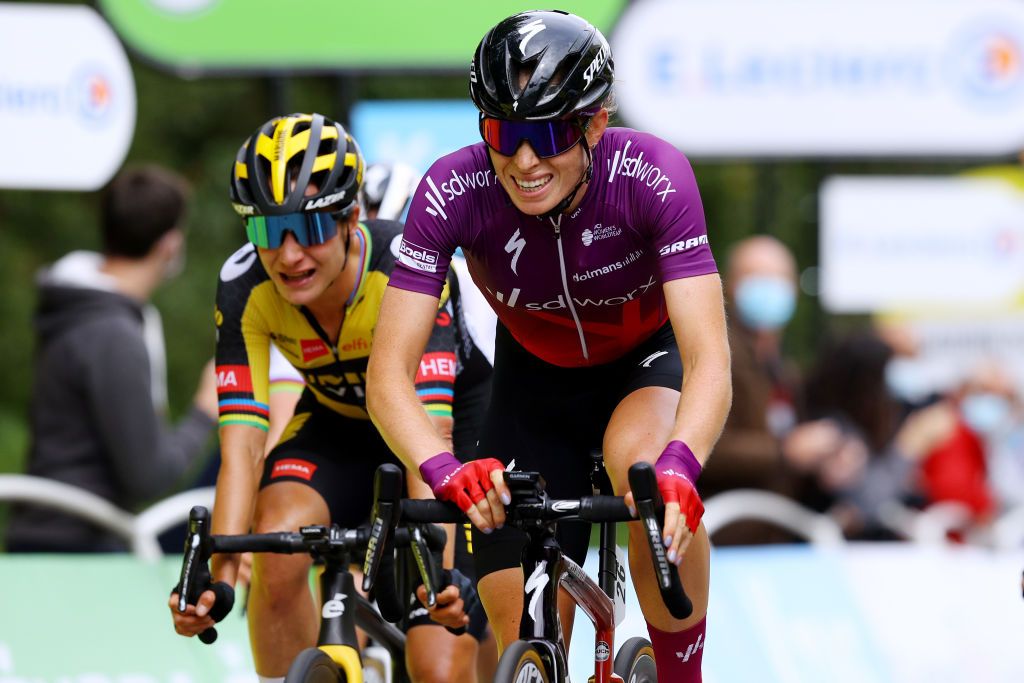 LANDERNEAU FRANCE JUNE 26 Demi Vollering of Netherlands and Team SD Worx stage winner celebrates at arrival during the 8th La Course By Le Tour De France 2021 a 1077km race from Brest to Landerneau Cte De La Fosse Aux Loups 176m LaCourse LeTour TDF2021 UCIWWT on June 26 2021 in Landerneau France Photo by Tim de WaeleGetty Images