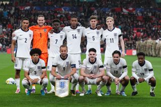 LONDON, ENGLAND - SEPTEMBER 10: England players line up for a team group photograph during the UEFA Nations League 2024/25 League B Group B2 match between England and Finland at on September 10, 2024 in London, England. (Photo by James Gill - Danehouse/Getty Images)