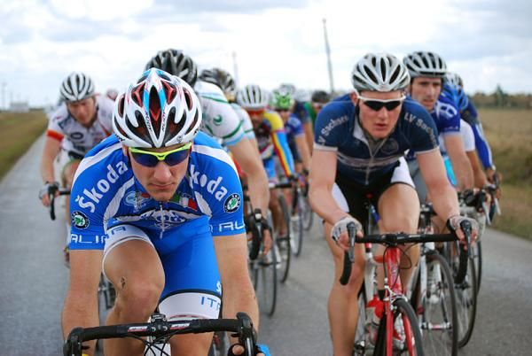 Italian Elia Viviani in the bunch