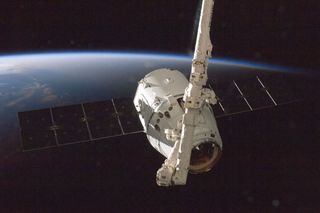 Dragon Grappled by ISS