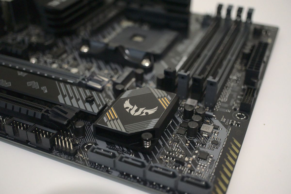 MSI MPG B550 Gaming Edge Wifi - The AMD B550 Motherboard Overview: ASUS,  GIGABYTE, MSI, ASRock, and Others