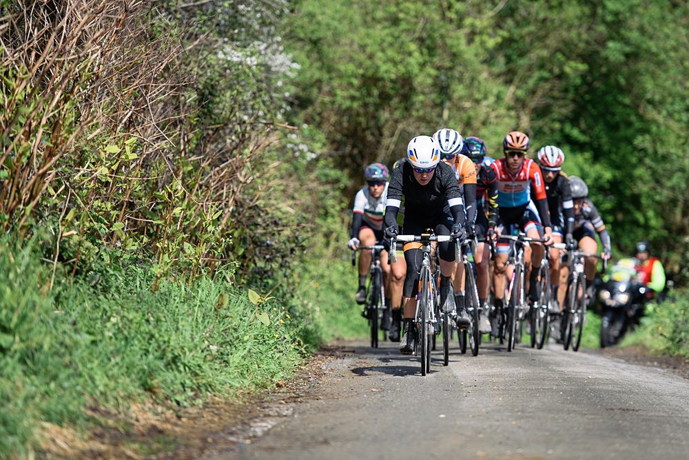 Lead group approach Kemmel at Dwars door de Westhoek 2016