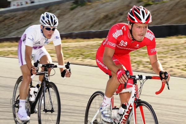 Australian squad Drapac-Porsche is represented at Sea Otter.