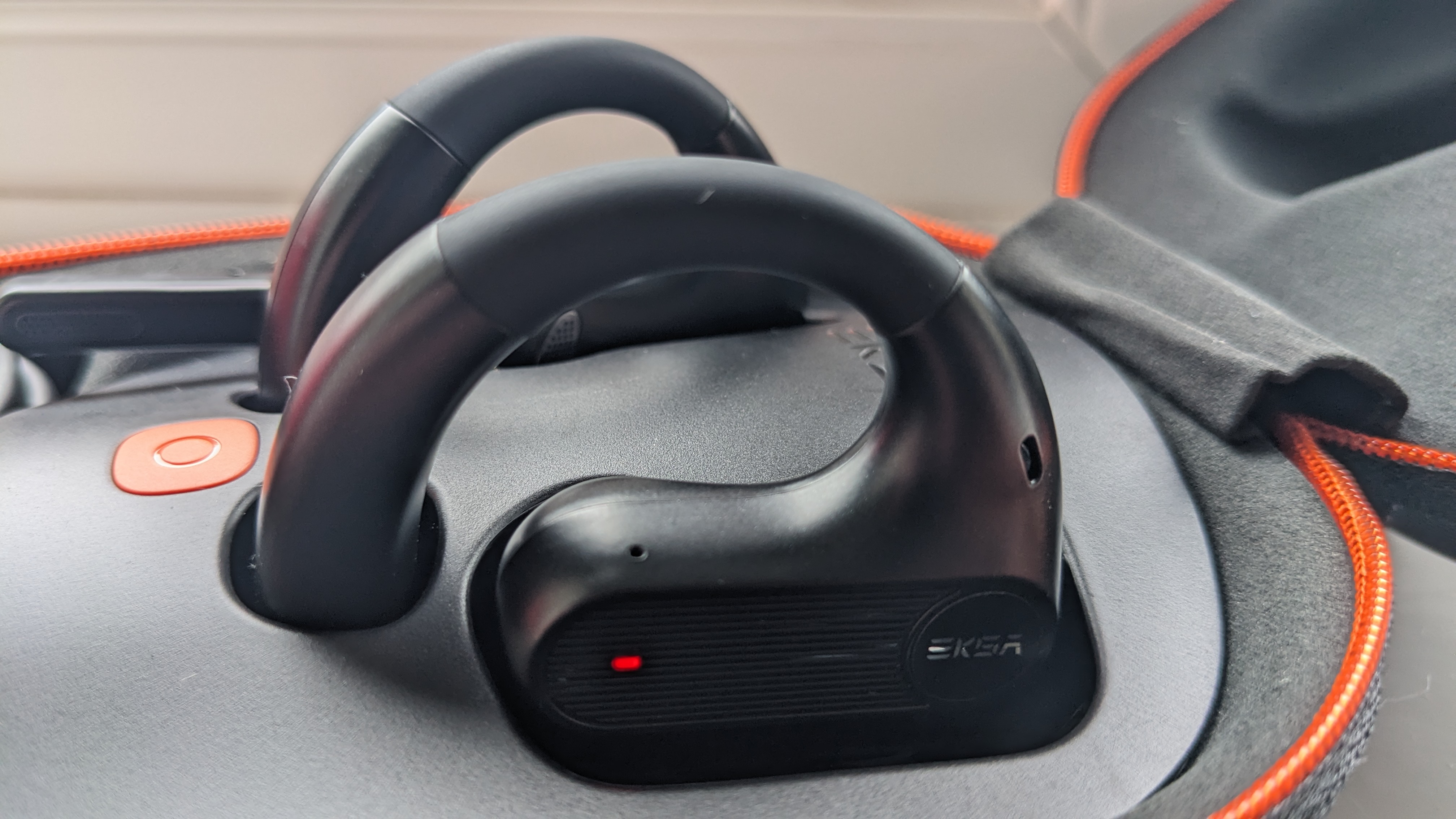 EKSA S30 wireless headset during our review