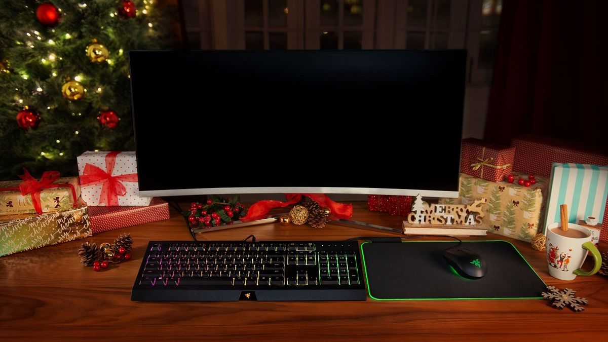 Get a Razer keyboard, mouse, and mat for less than $100 in this Black Friday bundle