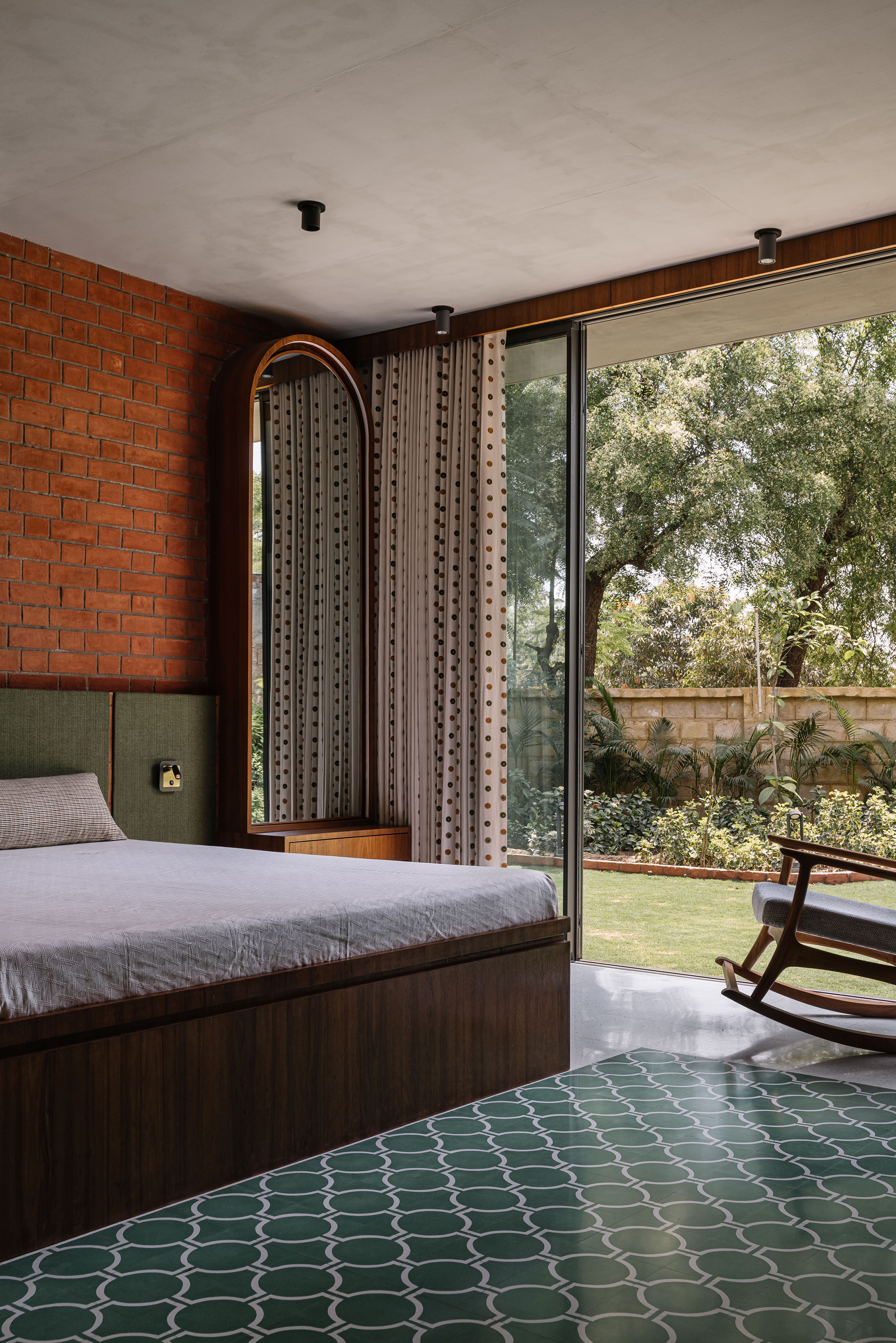 Ahmedabad home Teen Vaults