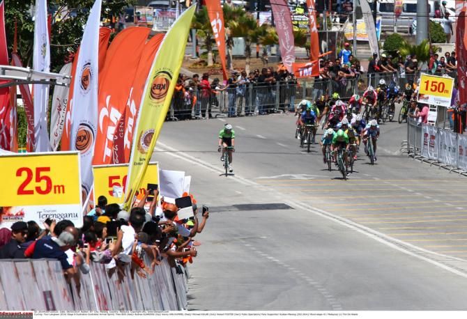Belkin lead the bunch to the line