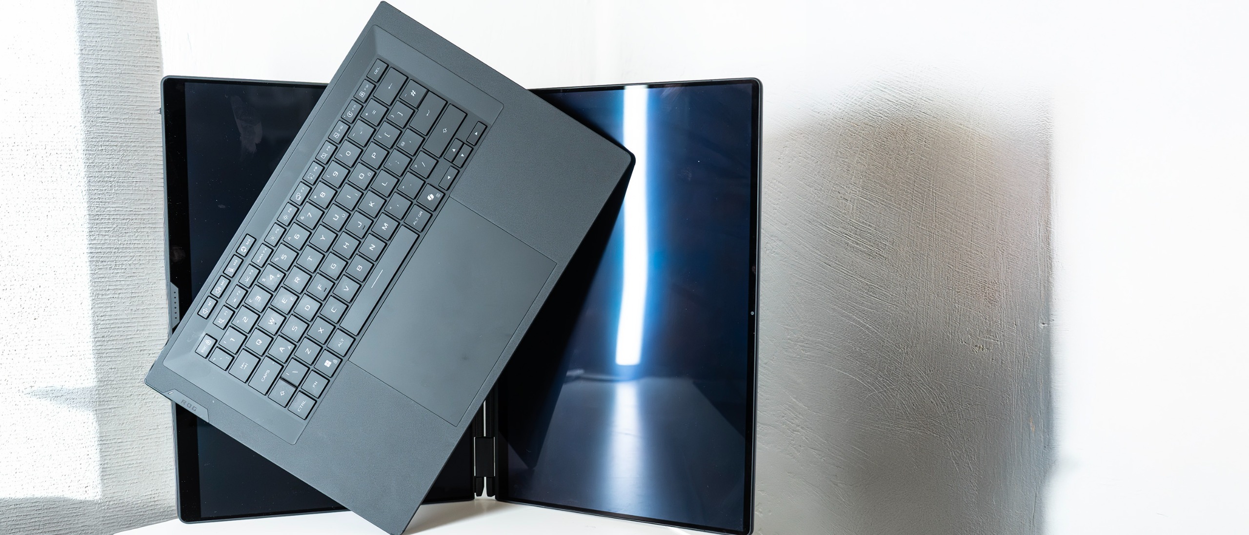 Asus ROG Zephyrus Duo 16