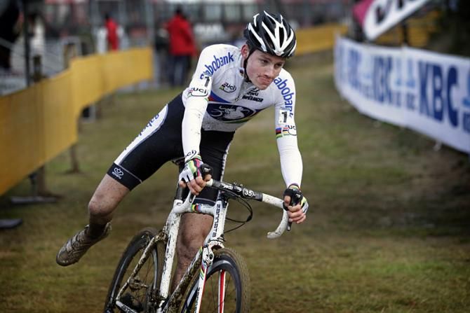 Mathieu van der Poel's unbeaten streak continued at the Zolder round of the World Cup.