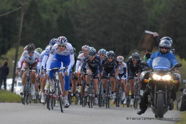 Jeremy Roy at the front of the peloton