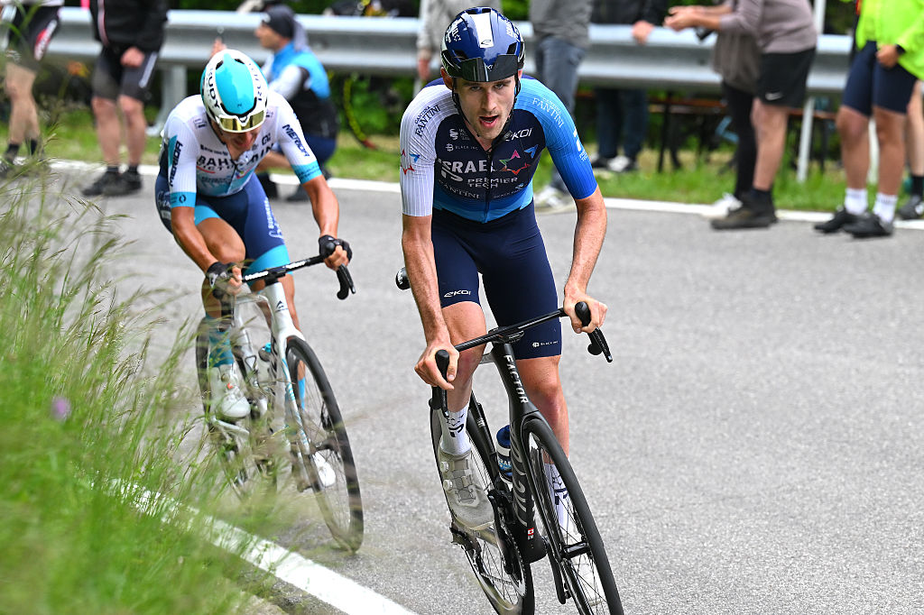 ASIAGO ITALY MAY 25 Derek Gee of Canada and Team Israel Premier Tech competes in the chase group during the 108th Giro dItalia 2025 Stage 15 a 219km stage from Fiume Veneto to Asiago UCIWT on May 25 2025 in Asiago Italy Photo by Tim de WaeleGetty Images