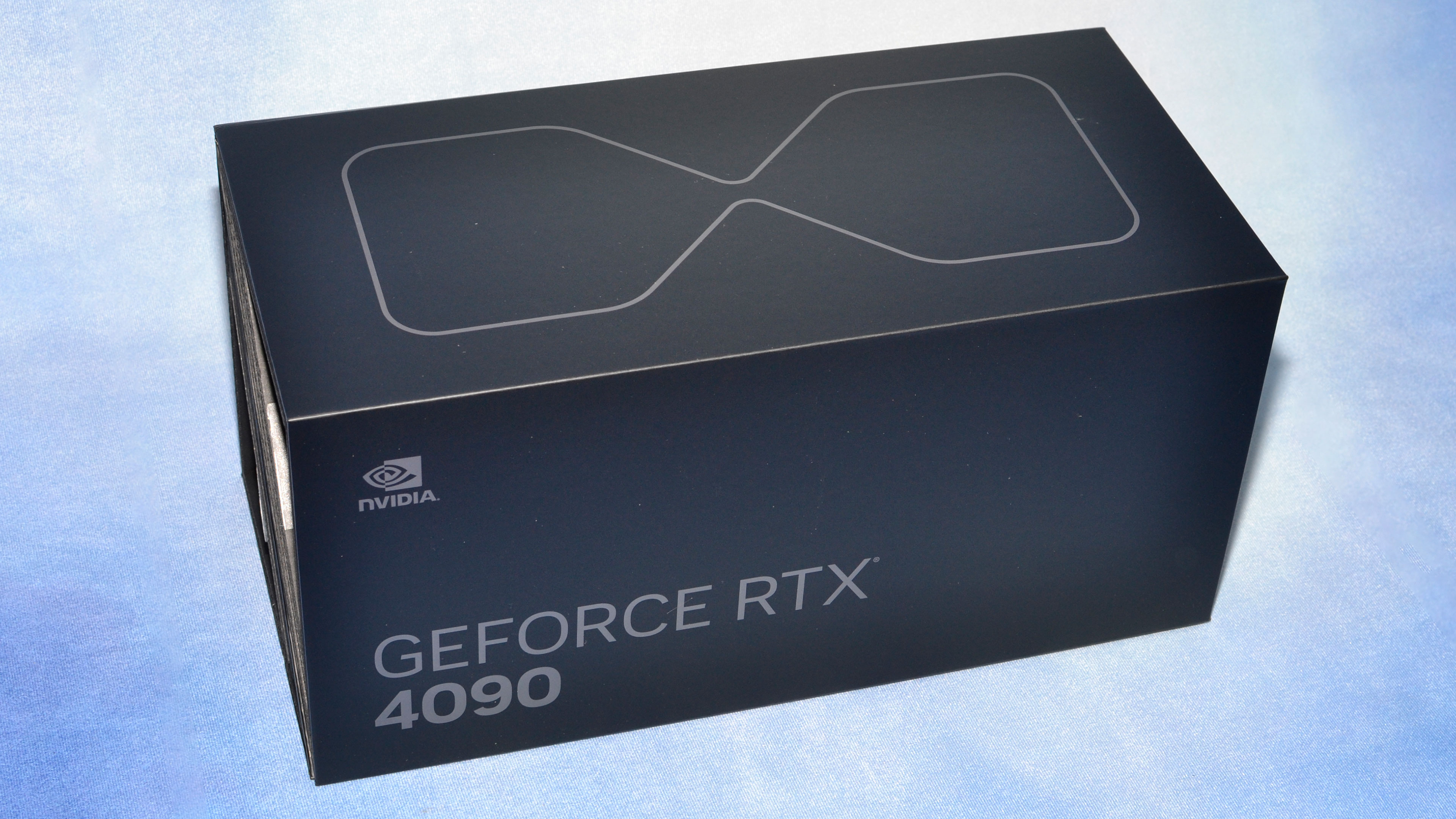 NVIDIA RTX 4090 Unboxing + Size Comparison  The new RTX series from Nvidia  is rolling out, and it's a beast, both in performance and size. Here you  can see what's in