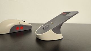 8BitDo Retro R8 gaming mouse