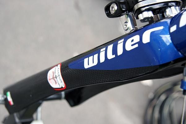 A TT-specific carbon fork.