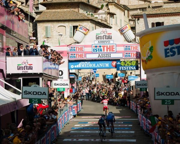 Rodriguez grabs his stage on the road to Assisi
