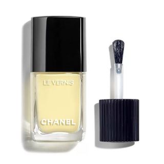 Color de uñas Chanel Le Vernis en Ovni