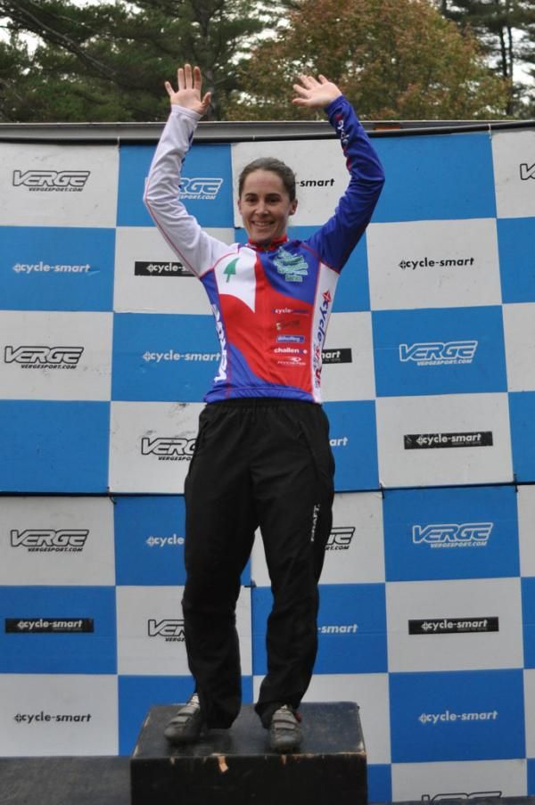 Andrea Smith (Ladies First Racing) regains the lead of the Verge New England Championship Cyclocross Series