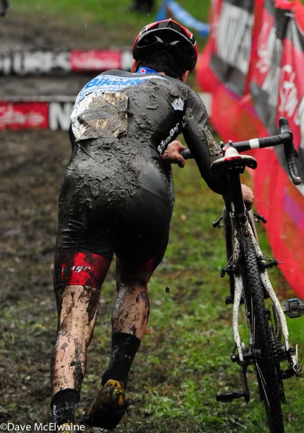Justine Lindine (Bikereg) appeared to have gone down early in the race
