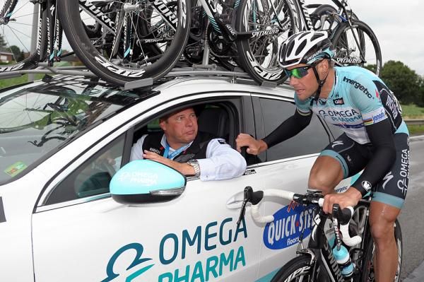 Boonen consults with Quickstep director Wilfried Peeters