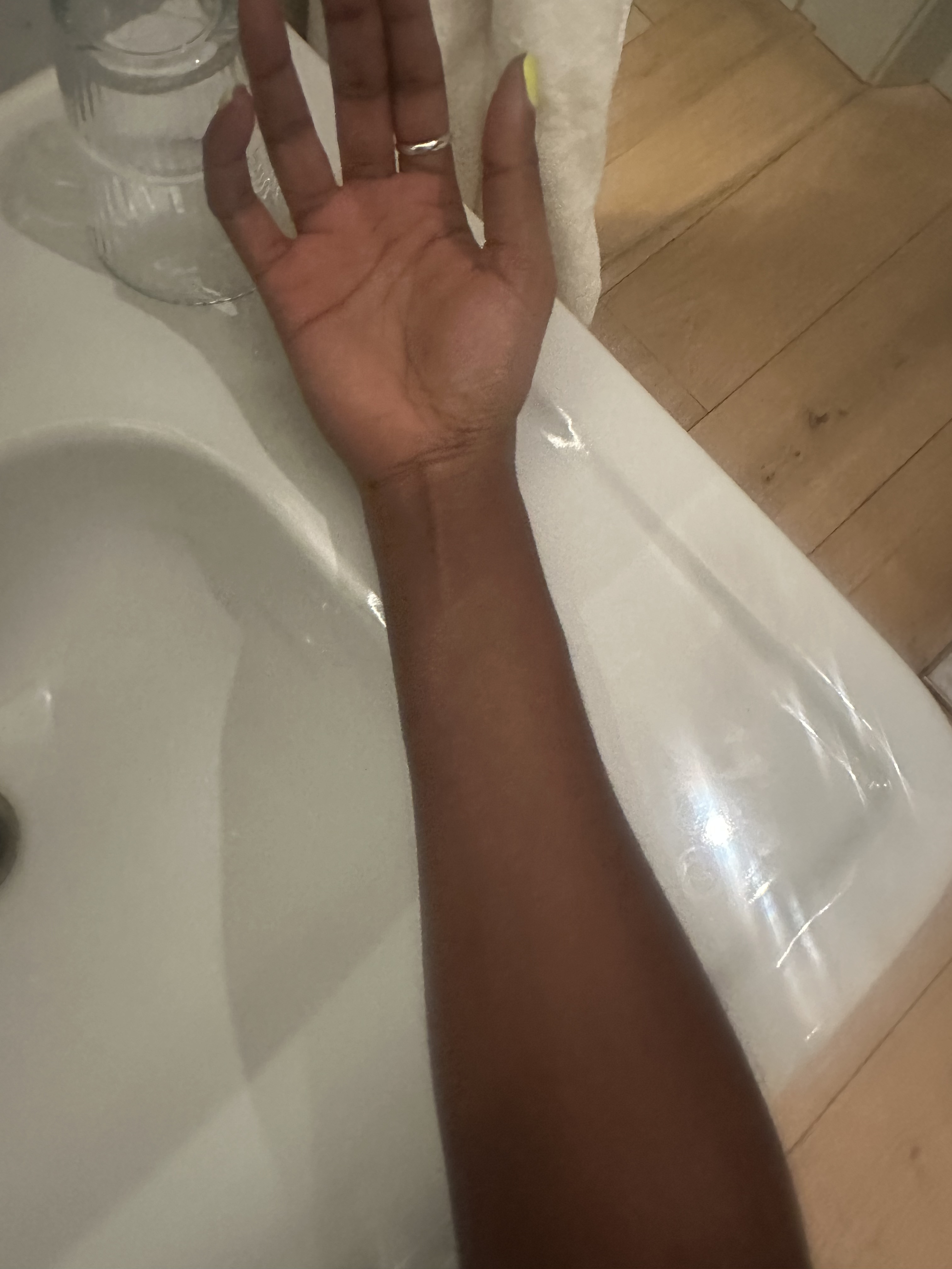 Felicia after testing Caribe fake tan in shade medium