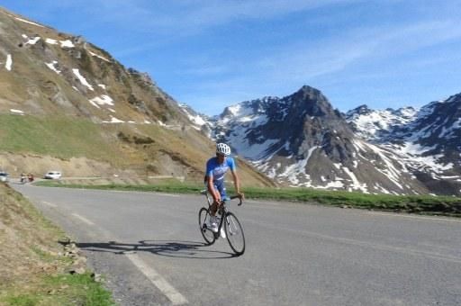 Contador cuts a lonely figure in the largesse of the mighty Pyrenees