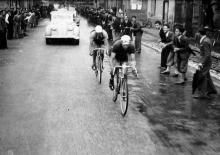 Bartali leads Valetti at the 1939 Giro