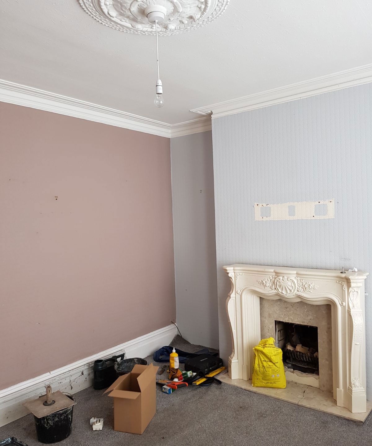 Esther Pillans membawa sentuhan apik Paris ke teras bergaya Victoria yang telah direnovasi