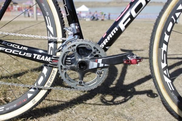 SRAM's Red BB30 crank offers a super low stance width for plenty of ankle clearance even on the muddy days