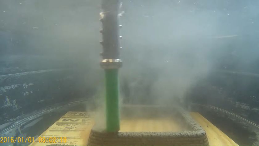 3D printing concrete structures underwater