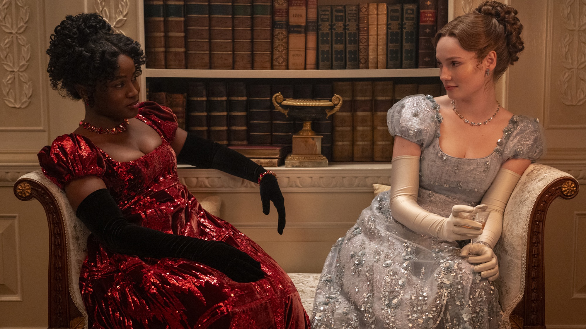 Masali Baduza as Michaela, Hannah Dodd as Francesca Bridgerton in episode 405 of Bridgerton