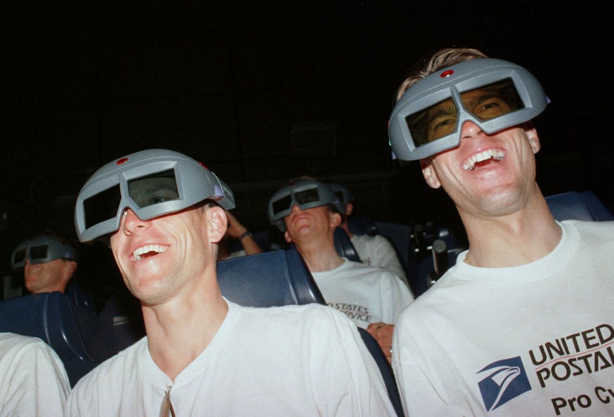 Lance Armstrong and Frankie Andreu in happier times, watching a 3D movie in Futuroscope in 1999