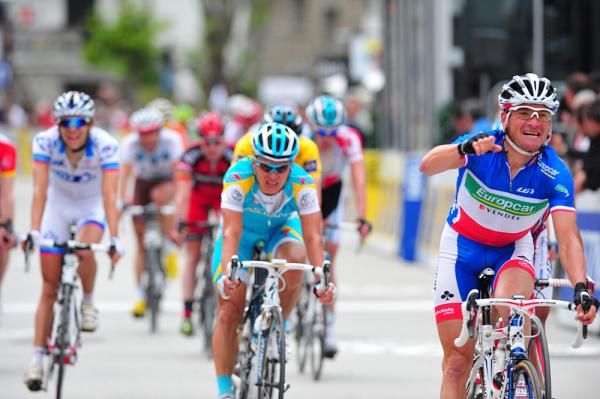 Thomas Voeckler (Europcar) takes third while celebrating his teammate's stage win