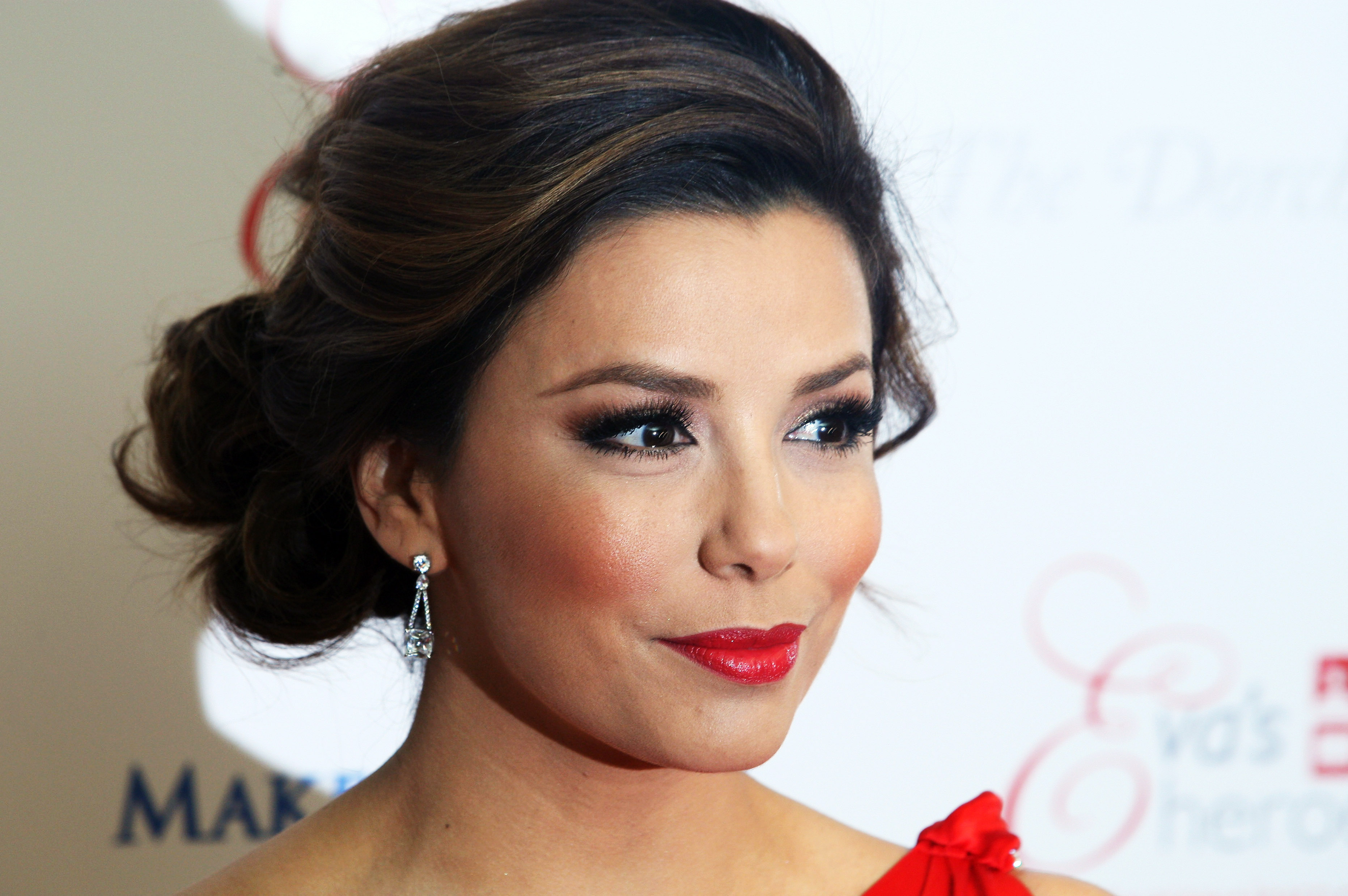 LONDON, ENGLAND - MARCH 13: Eva Longoria Parker attends the Noble Gift Gala at The Dorchester on March 13, 2010 in London, England. (Photo by Danny Martindale/Getty Images)
