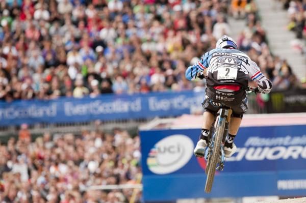 Gee Atherton (Commencal) won his first World Cup on home soil, at Fort William