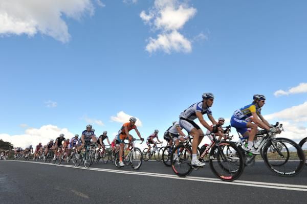 The A grade men leave Stromlo Forest Park on the first of two laps to Condor Creek.