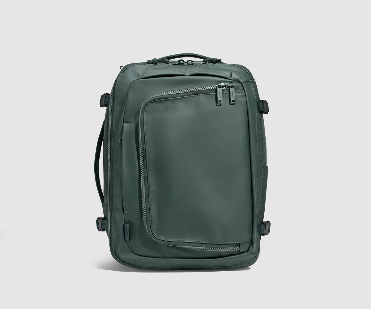 Active Convertible Backpack 25l in Forest Green